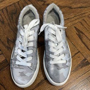 Steve Madden Reflective Camo Sneakers